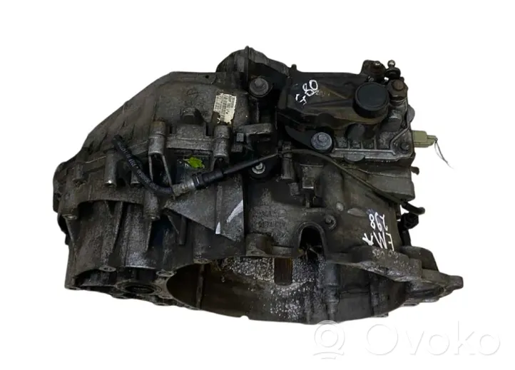 Volvo S80 Mechaninė 6 pavarų dėžė 30783235