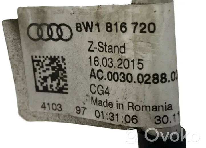 Audi A4 S4 B9 Ilmastointilaitteen putki (A/C) 8W1816720