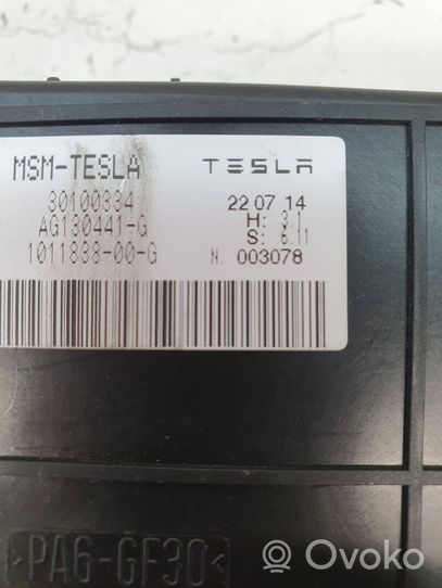 Tesla Model S Istuimen säädön moduuli 101183800G