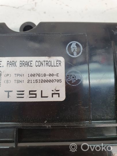 Tesla Model S Parkošanas (PDC) vadības bloks 100761800E