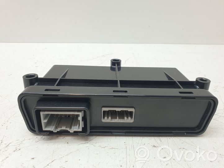 Tesla Model S Pysäköintitutkan (PCD) ohjainlaite/moduuli 100761800D