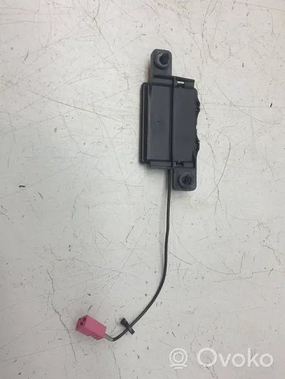 Chrysler Pacifica Antenna control unit P68186558AA