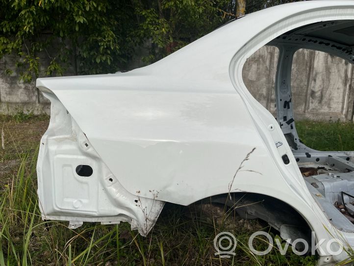 Mitsubishi Lancer Evolution Carrosserie quartier arrière 