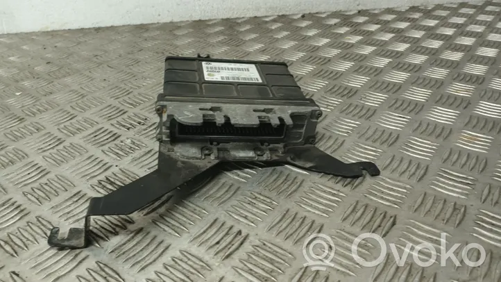 Audi A3 S3 8L Module de contrôle de boîte de vitesses ECU 09A927750J