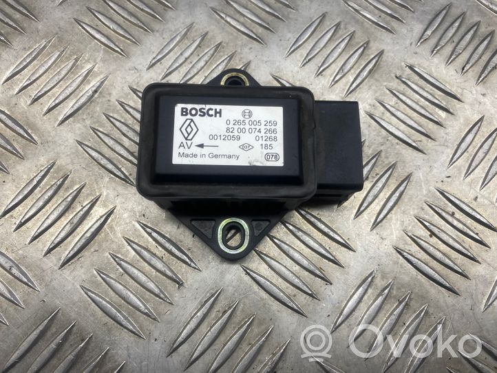 Renault Scenic I ESP acceleration yaw rate sensor 8200074266