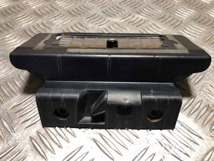 Mercedes-Benz E W211 Rivestimento di protezione sottoporta del bagagliaio/baule A2116900089