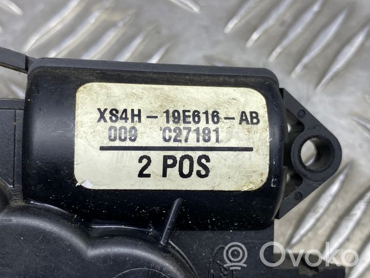 Ford Focus Moteur / actionneur de volet de climatisation XS4H19E616AB