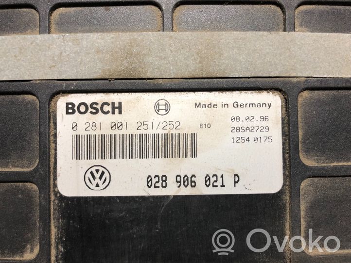 Volkswagen Sharan Sterownik / Moduł ECU 028906021P