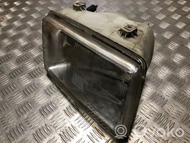 Renault 21 Lampa przednia 92242N