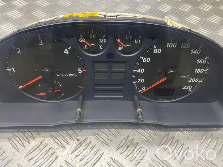 Audi A4 S4 B5 8D Compteur de vitesse tableau de bord 8D0919033A