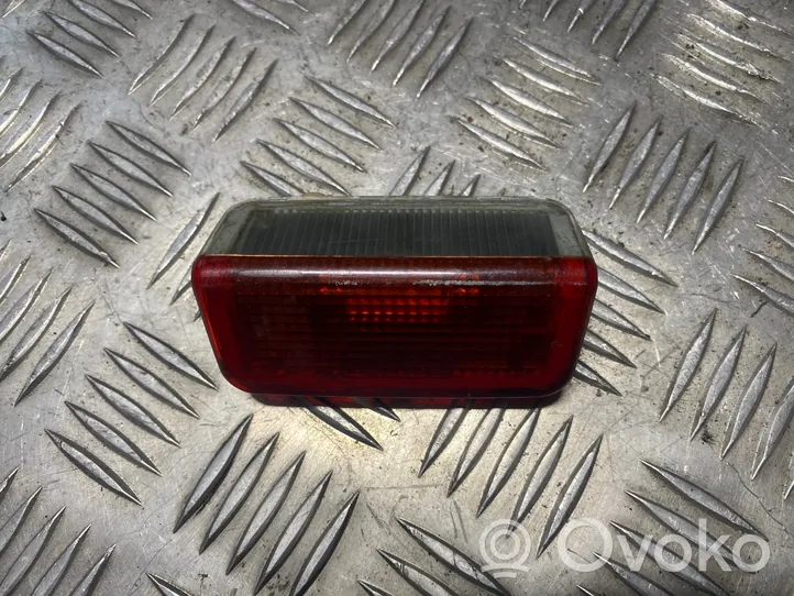 Audi A4 S4 B7 8E 8H Luce interna per portiera posteriore 4B9947113