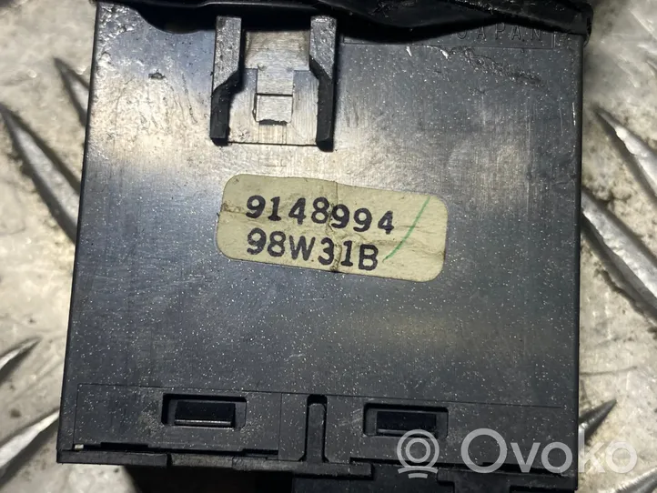 Volvo V70 Priešrūkinių žibintų jungtukas 9148994