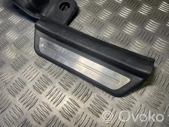 Hyundai Terracan Garniture de marche-pieds arrière 84280H1002