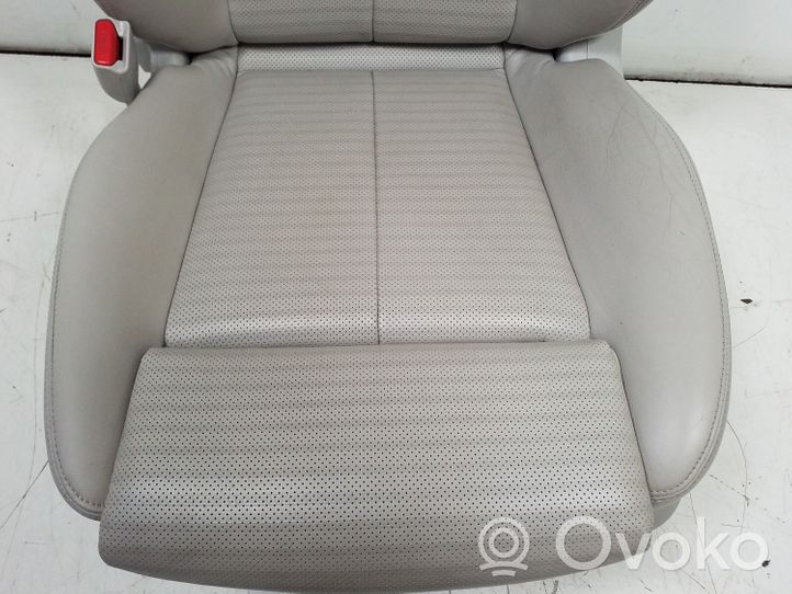 Infiniti Q50 Set di rivestimento sedili e portiere 