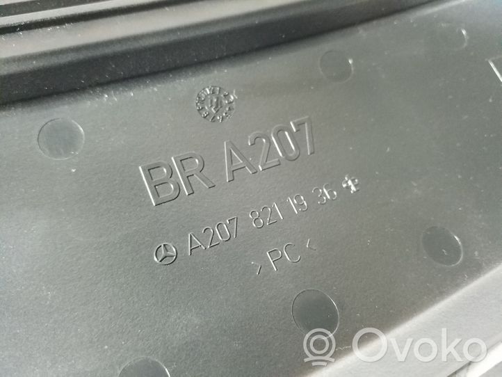 Mercedes-Benz E C207 W207 Inne części wnętrza samochodu A2078211936