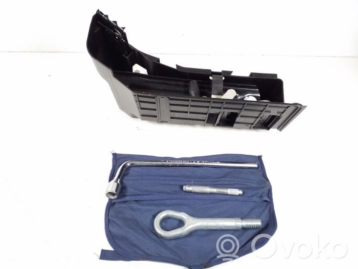 Mercedes-Benz CLS C219 Kit d’outils 