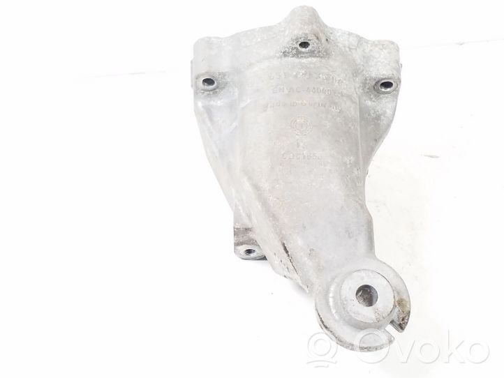 Mercedes-Benz E C207 W207 Support, suspension du moteur 