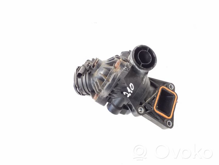 Mercedes-Benz E C207 W207 Termostato/alloggiamento del termostato A2762000115