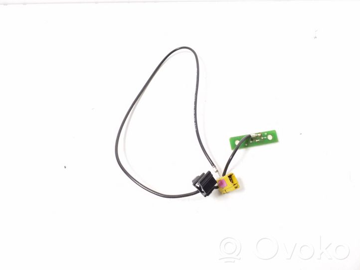 Mercedes-Benz GL X164 Radio antena A1698204475