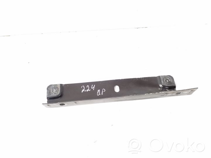 Mercedes-Benz SLK R172 Supporto di montaggio del parafango A1728800814