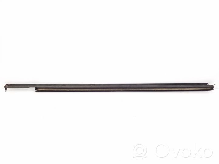 Porsche Cayenne (92A) Moulure/baguette de porte avant 7P0837471C