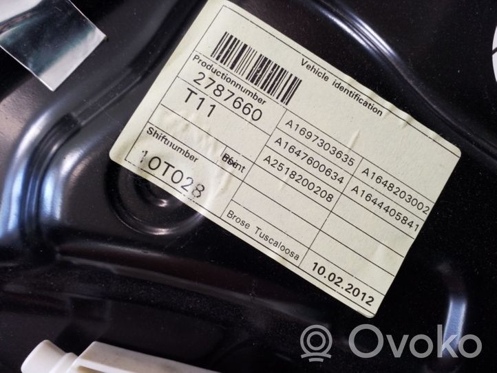 Mercedes-Benz GL X164 Takaoven ikkunan nostin moottorilla A1647300479