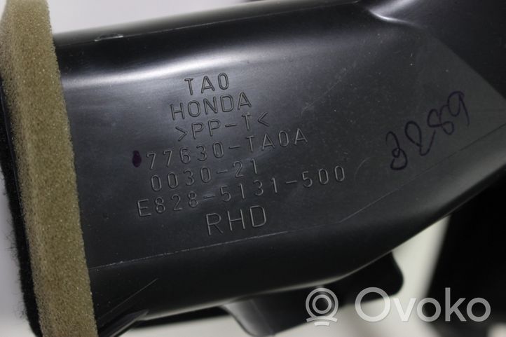 Honda CR-V Boczna kratka nawiewu deski rozdzielczej 77630TA0A