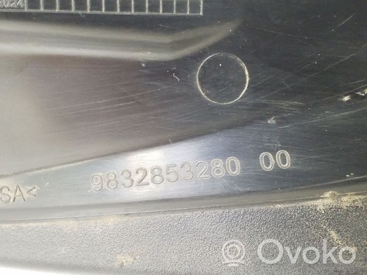 Opel Corsa F Muu ulkopuolen osa 9832853280