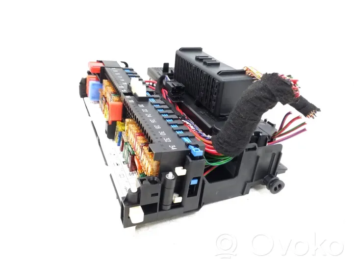 BMW X3 E83 Fuse module 8387153