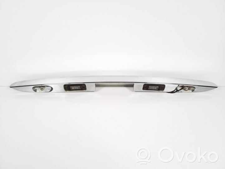 Mercedes-Benz R W251 Lampa oświetlenia tylnej tablicy rejestracyjnej A2517400693