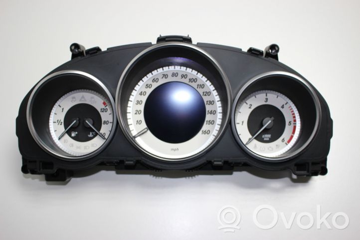 Mercedes-Benz E C207 W207 Tachimetro (quadro strumenti) A2129005523