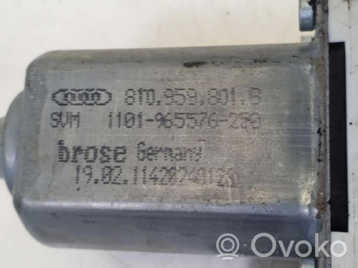 Audi A5 8T 8F Alzacristalli elettrico della portiera anteriore 8T8839461