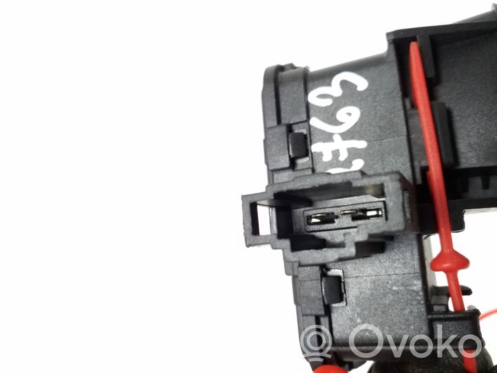 Audi A4 S4 B8 8K Serratura del tappo del serbatoio del carburante 8K0862153H