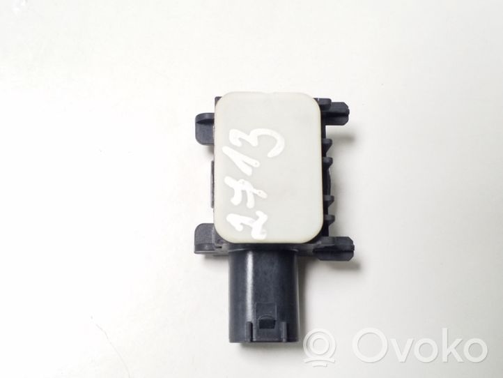 Mercedes-Benz GL X164 Cita veida sensors A0038202826