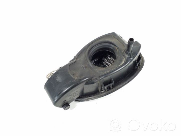 Mercedes-Benz C W204 Bouchon, volet de trappe de réservoir à carburant A2076300167