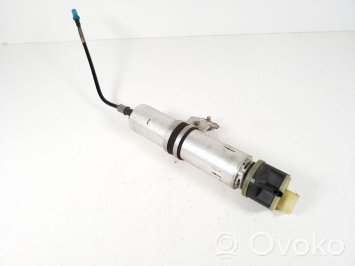 BMW 1 E82 E88 Fuel filter housing 7811227