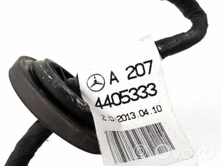 Mercedes-Benz E C207 W207 Autres faisceaux de câbles A2074405333