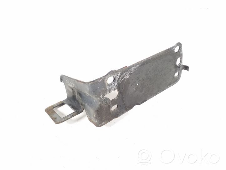 BMW 3 E92 E93 Staffa di montaggio del radiatore 7117811