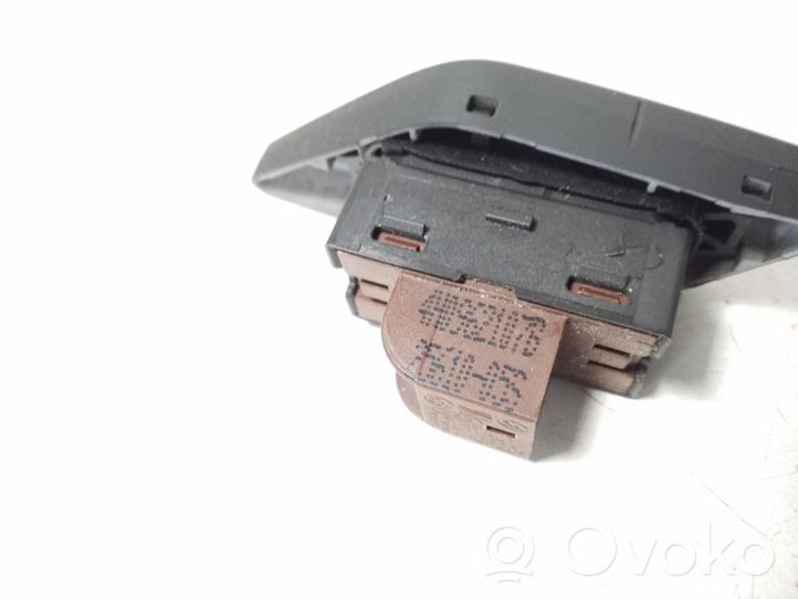 Audi A8 S8 D4 4H Interruttore a pulsante della chiusura centralizzata 4H0962107B