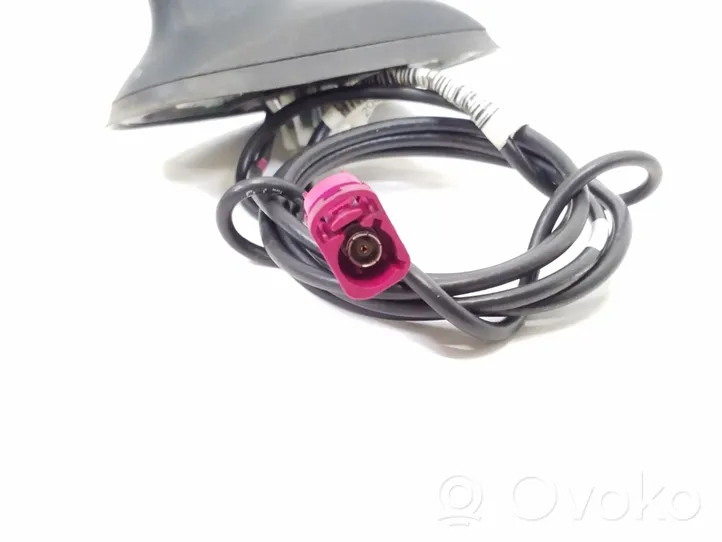 Mercedes-Benz C W204 Antena GPS A2049050036