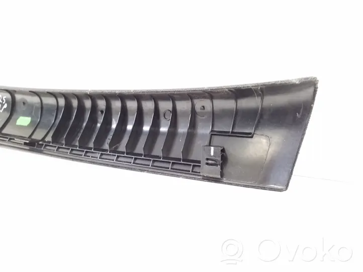 Mercedes-Benz C W204 Rivestimento montante (A) A2046902226