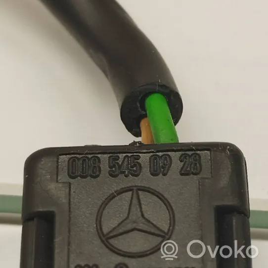 Mercedes-Benz E W124 Kita variklio skyriaus detalė 0085450928