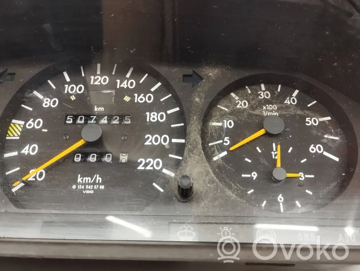 Mercedes-Benz E W124 Compteur de vitesse tableau de bord 1245439822