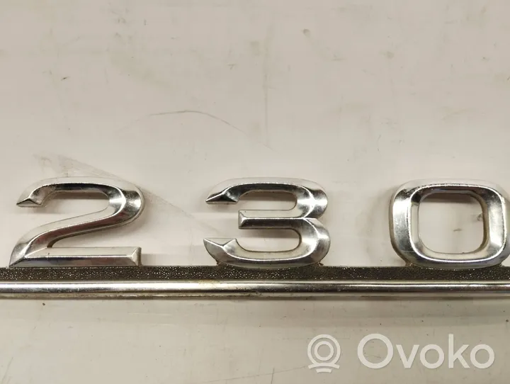 Mercedes-Benz W123 Logo, emblème de fabricant 1238172215