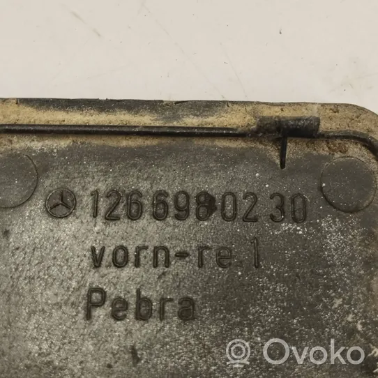 Mercedes-Benz 380 560SEC C126 Base della presa Jacking 1266980230