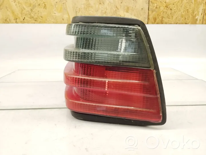 Mercedes-Benz E W124 Lampa tylna 1248200464