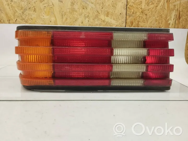 Mercedes-Benz S W126 Lampa tylna 1268201564