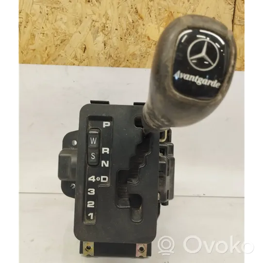 Mercedes-Benz E W210 Pavarų perjungimo mechanizmas (kulysa) (salone) 1402670837