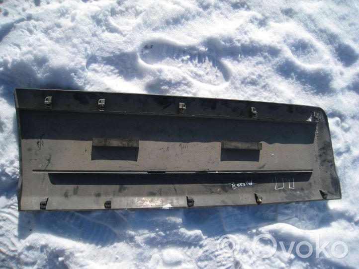 Mitsubishi Pajero Front door trim (molding) 5727A036