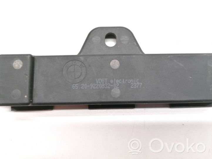 BMW 2 F45 Antenna GPS 9220832